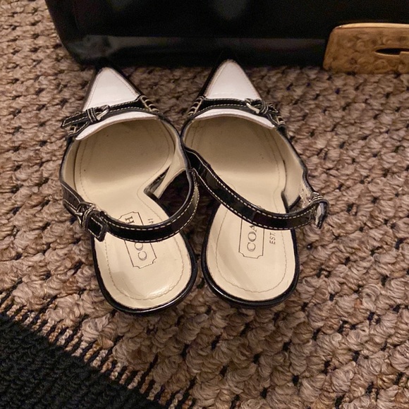 Coach Adrian Spectators Sling Backs - Picture 6 of 10